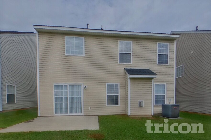 Building Photo - 11311 Breezehill Ln