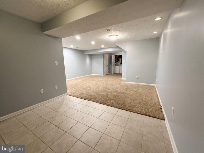 Building Photo - 2435 High Brandy Way
