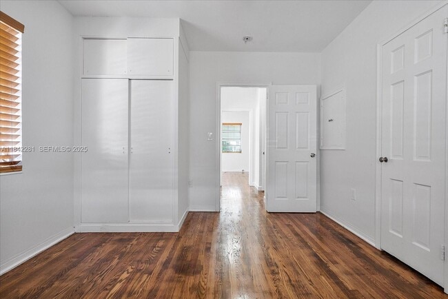 Building Photo - 8826 Emerson Ave