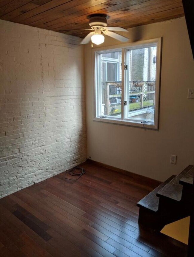 Building Photo - One Bedroom with office Trinity on Fabric Row