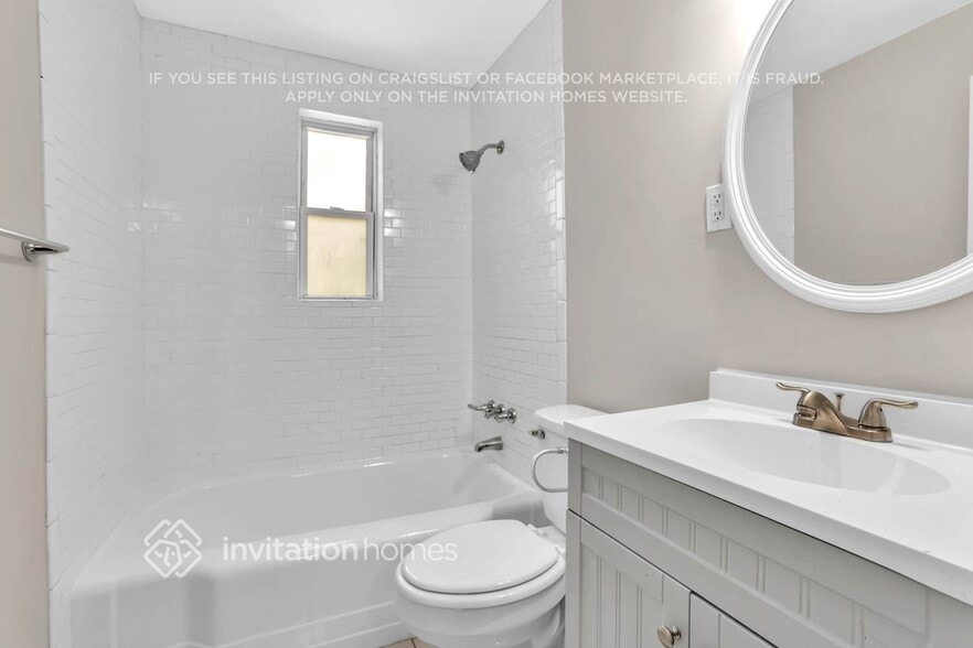 Building Photo - 1836 Flat Shoals Rd SE