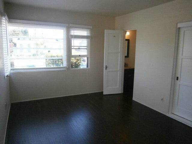 Building Photo - 3 Bed - 2 Bath Craftsman Home in the desir...