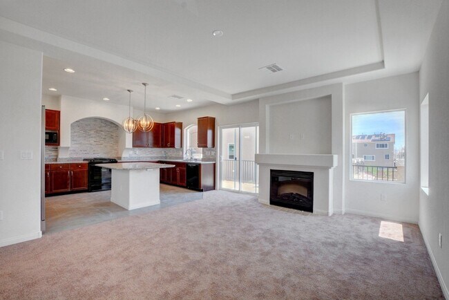 Building Photo - HUGE 3 Story, 5 Bedroom Home in the Southwest!
