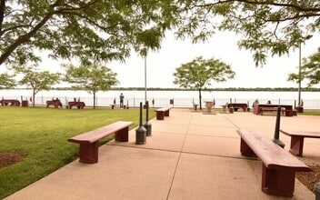 Building Photo - 8330 E Jefferson Ave