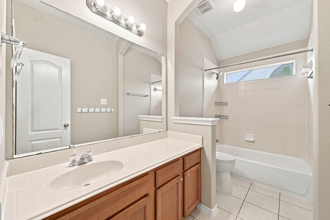 Building Photo - 18810 Lantern Cove Ln