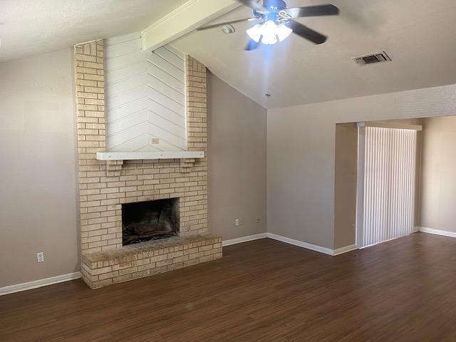 Building Photo - 902 Country Aire Dr