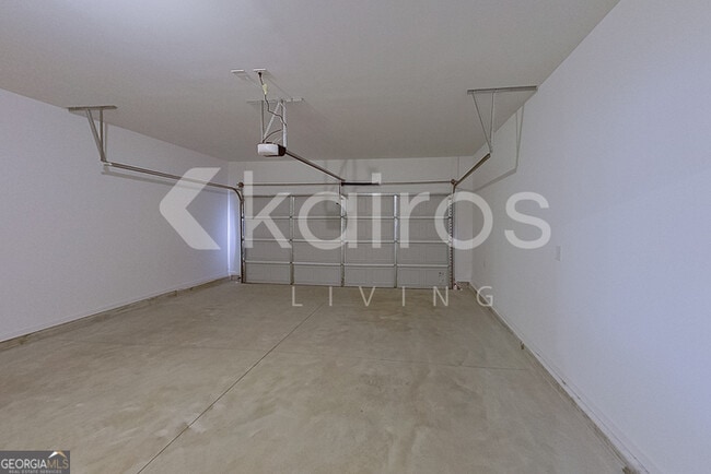 Building Photo - 216 Birch Ave