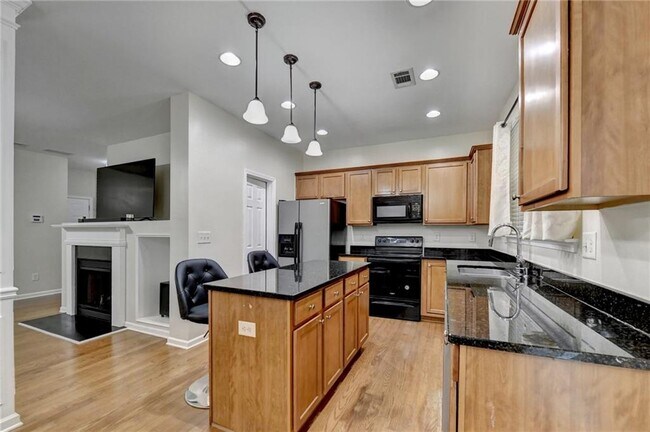 Building Photo - 2602 Pierce Brennen Ct NE