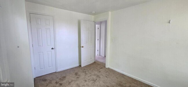 Building Photo - 6120 Otis St