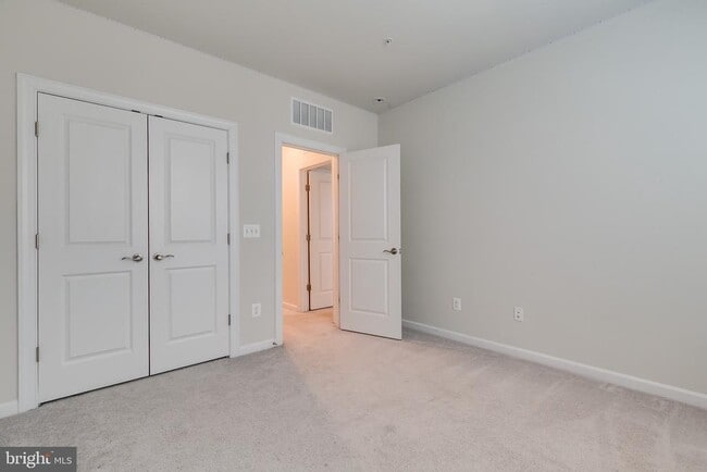 Building Photo - 20687 Heron Landing Dr