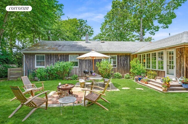 Building Photo - 179 Redwood Rd