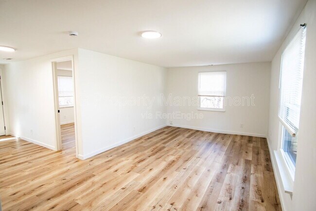 Building Photo - 3715 Sisk Rd NW