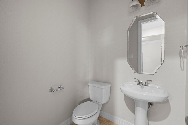 Building Photo - Stylish 3-Story Townhome with Covered Outd...