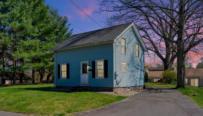Building Photo - 10 Cemetery Ave