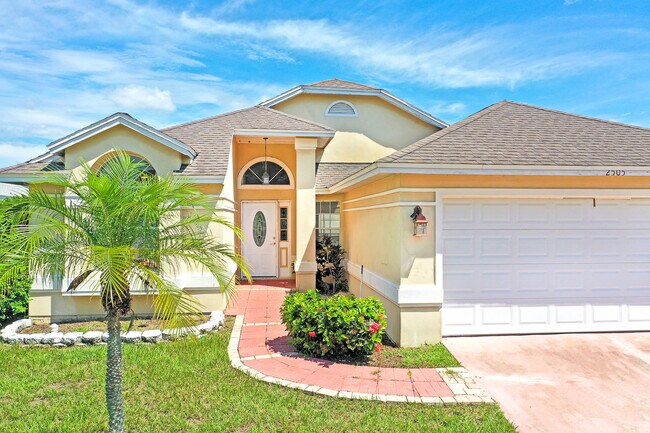 Building Photo - 2505 Kingston Ct