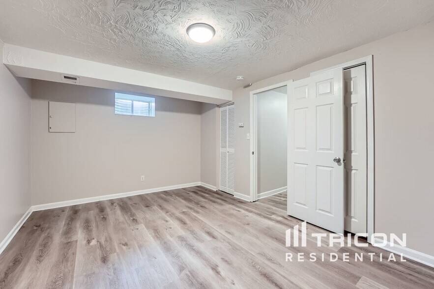 Building Photo - 5354 S Telluride Way