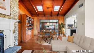 Building Photo - 1049 Ivy Ln