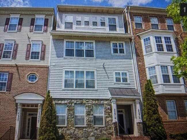 Primary Photo - 23810 Catawba Hill Dr