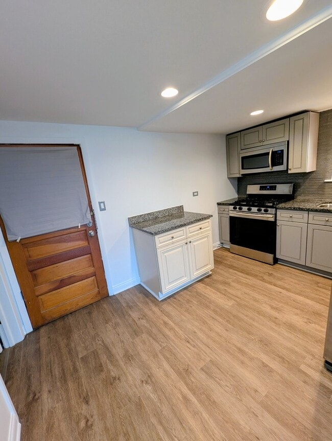 Building Photo - 1616 N 17th Ave