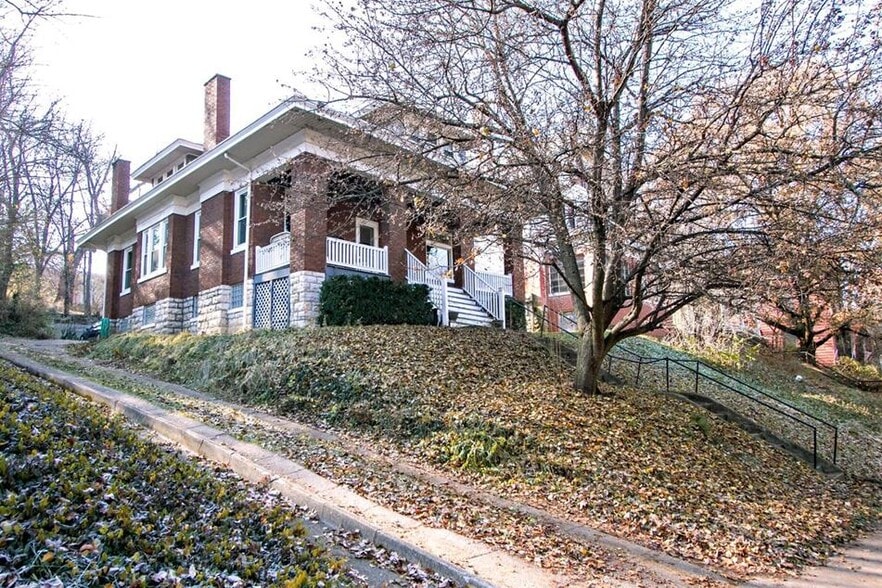 Building Photo - 641 Riddle Rd