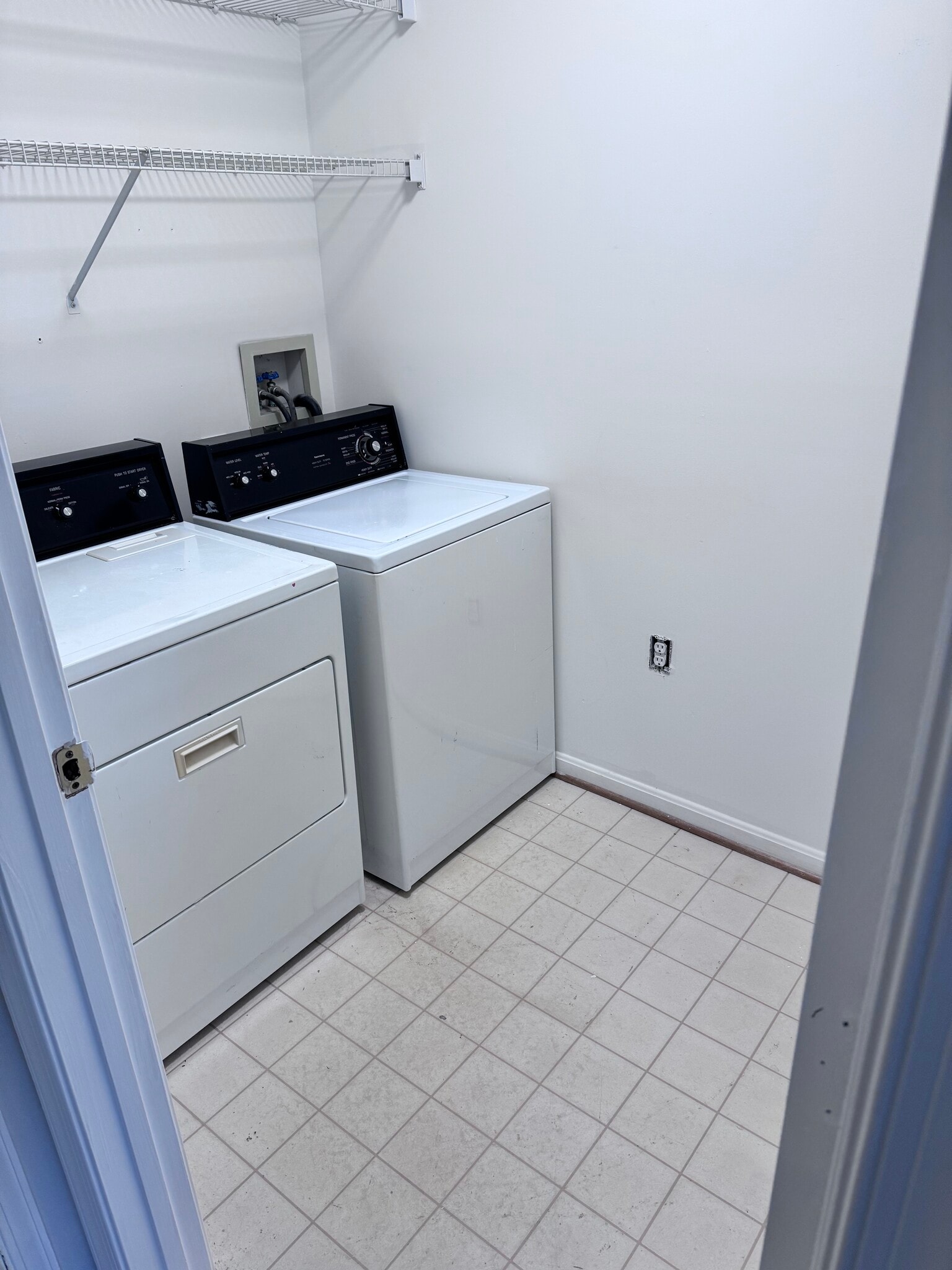 Building Photo - 7017 Toby Dr