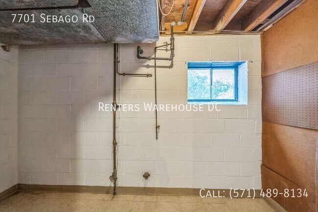 Building Photo - 7701 Sebago Rd