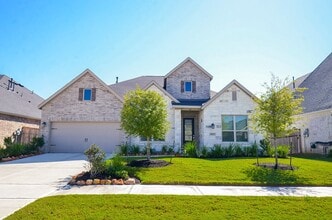 Building Photo - 4827 Avon Ridge Way