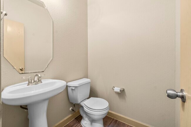 Building Photo - 21522 Daylily Hills Dr