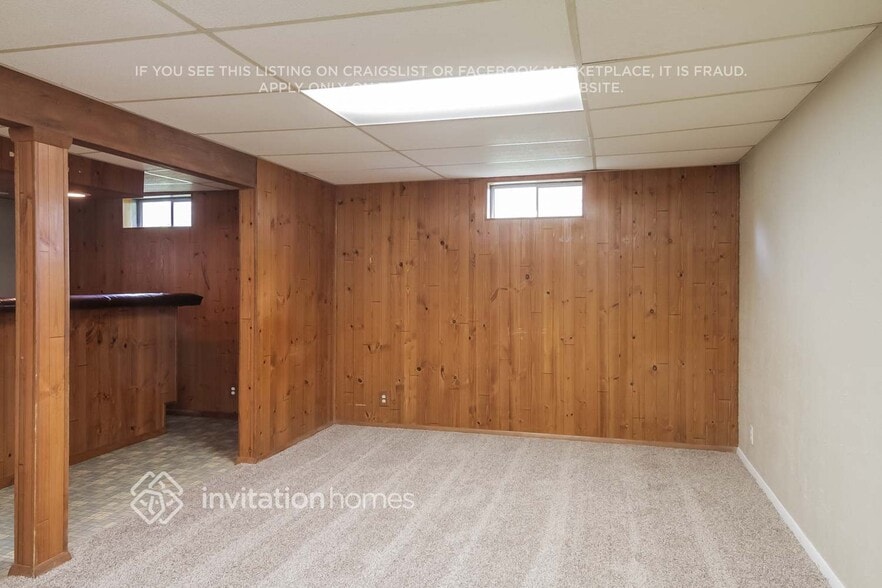 Building Photo - 606 Cherrywood Dr