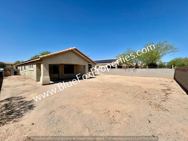 Building Photo - 6626 E Bambino Rd