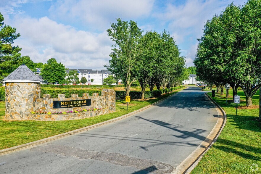 Primary Photo - Nottingham Apartments