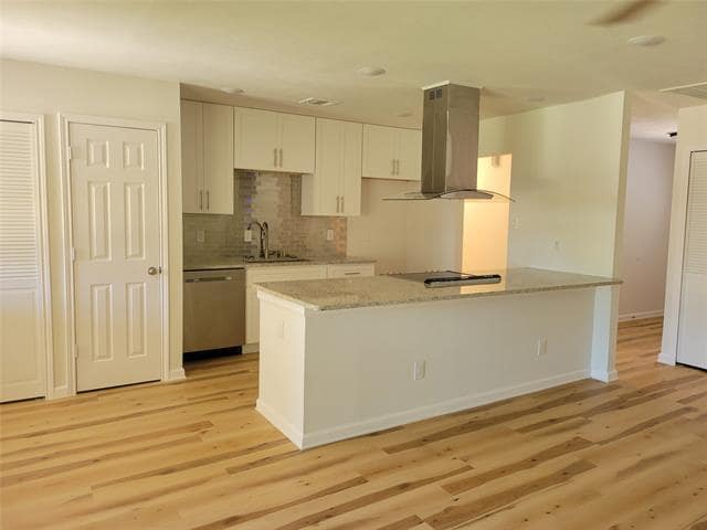 Building Photo - 5510 Ridgecove Dr