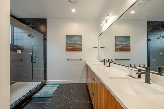 Building Photo - 2597 S 700 E