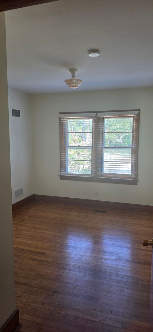 Building Photo - 603 S McNair St