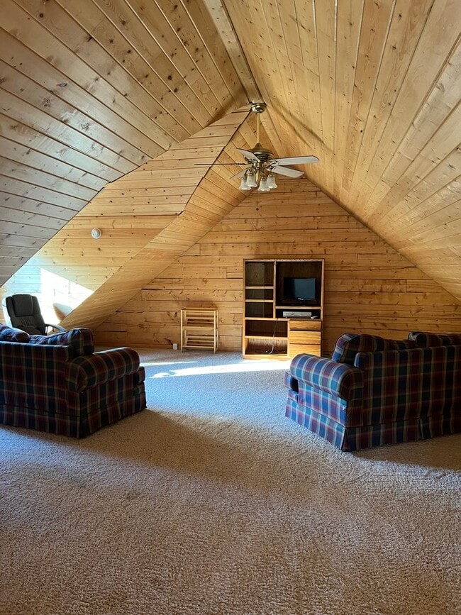 Building Photo - Short Term, Furnished Rental