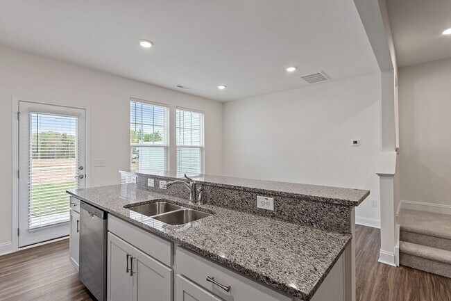Building Photo - 61 Clear Bead Ct