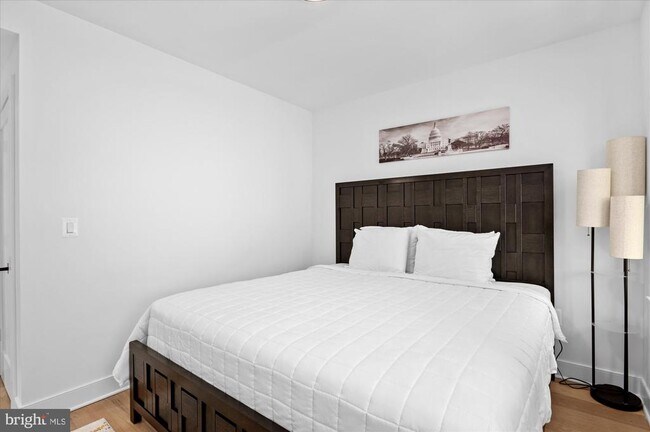 Building Photo - 2869 28th St NW