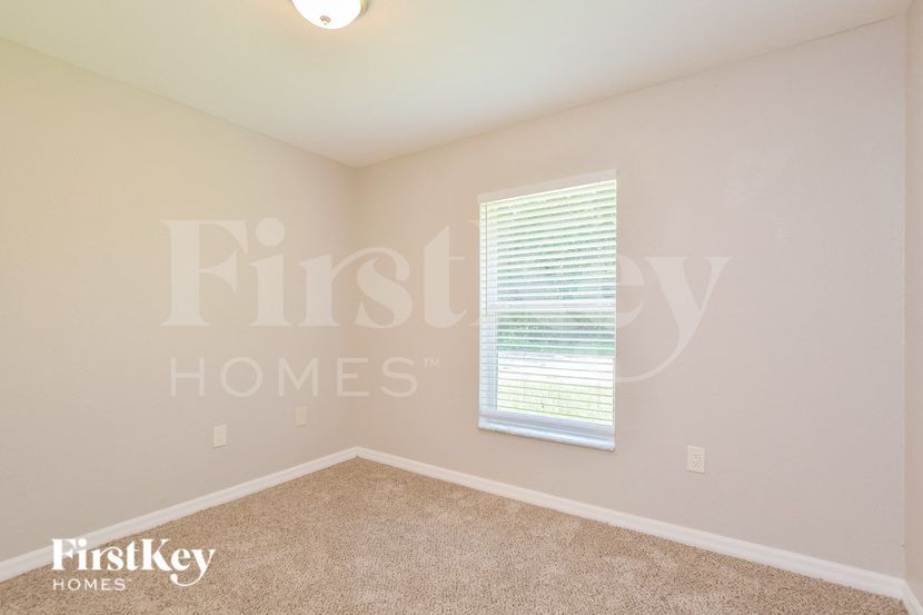 Building Photo - 719 Wombat Way