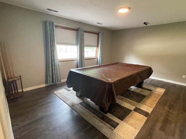 Rec Room with Pool Table - 1139 N Glenwood Cir