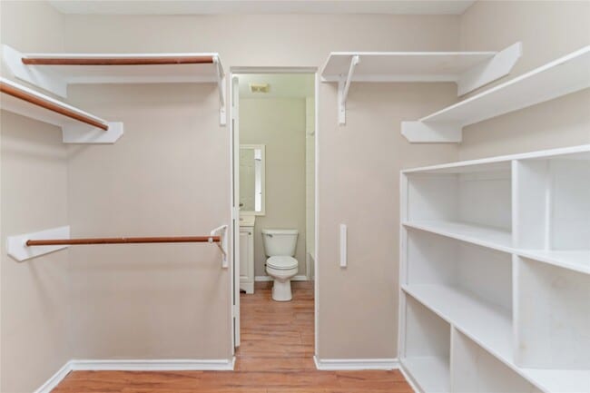 Building Photo - 12206 Greenglen Dr