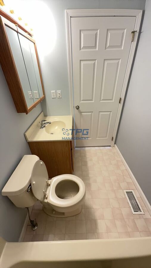 Building Photo - 109 Sandpiper Ln