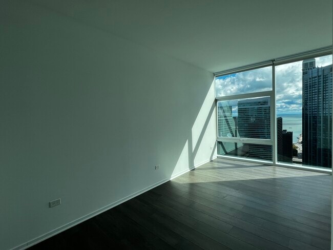 Building Photo - 223 E Grand Ave