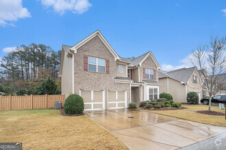 Building Photo - 6370 Shiloh Woods Dr