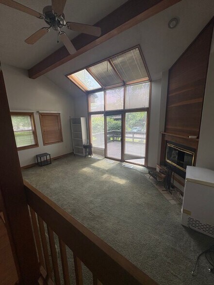 Building Photo - 37 Skyview Dr