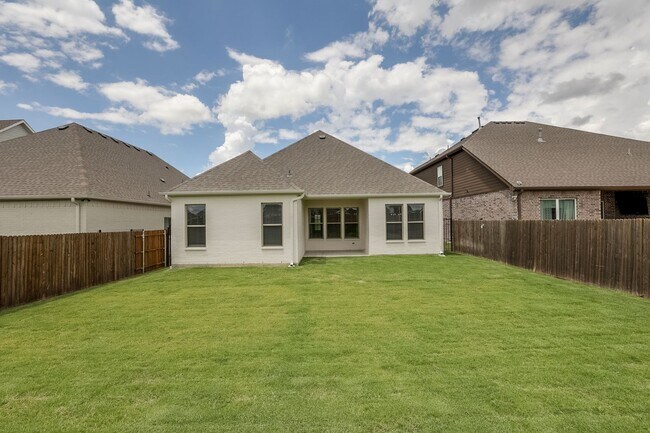 Building Photo - 4 Bedroom 2 Bath in Parks of Aledo- New Home
