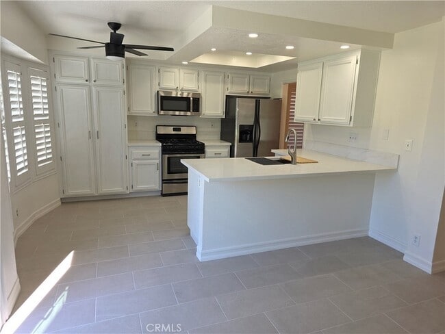 Building Photo - 13436 Cypress Ave