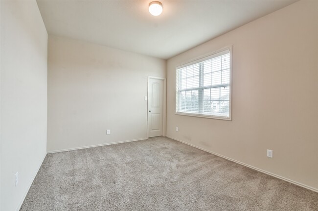 Building Photo - 18226 Chianti Ridge Dr