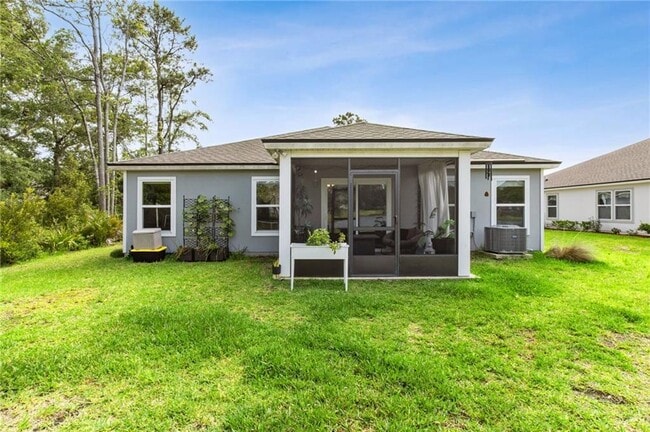 Building Photo - 300 Chinquapin Dr