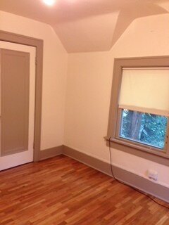 Building Photo - Terrific College Avenue 3 bed/2 bath house - 3 blocks from The Hill