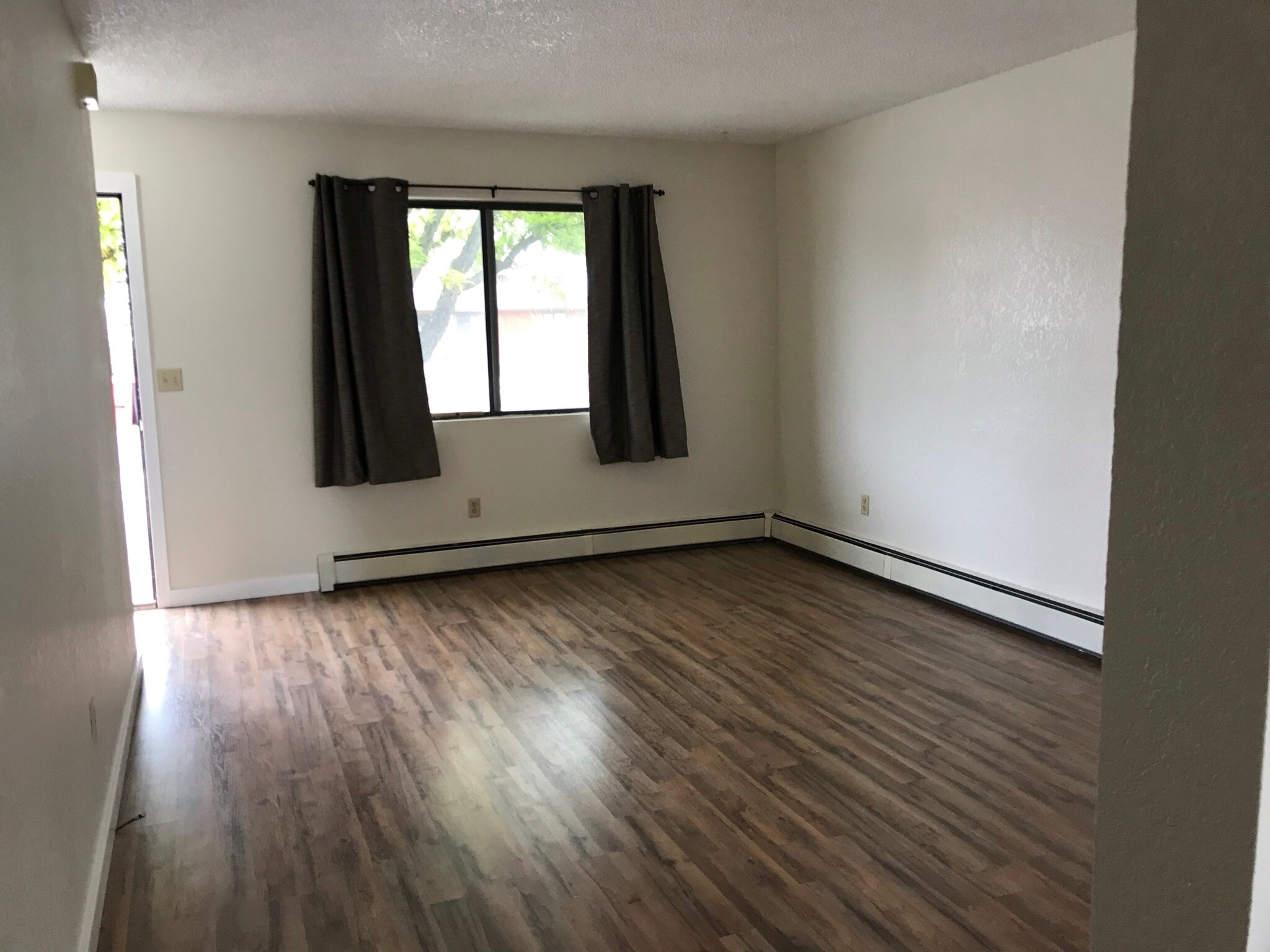 Building Photo - 3224 Rood Ave